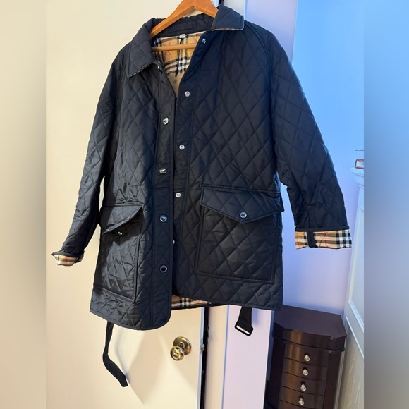 Burberry Winter Coat Black with pattern inside and belt size XL new with tags - Picture 2 of 15